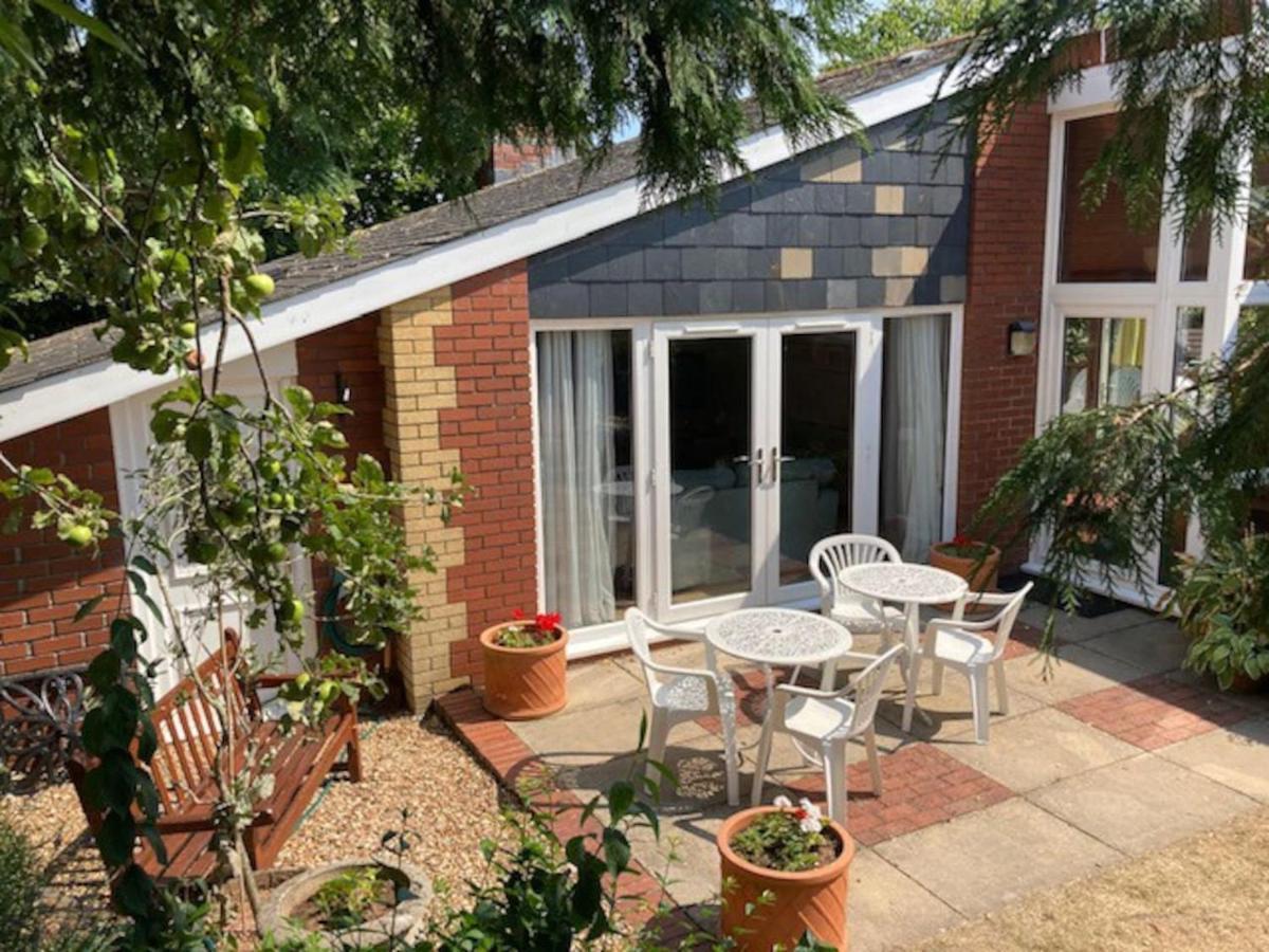 Walnut Cottage Newton Ferrers Exterior photo